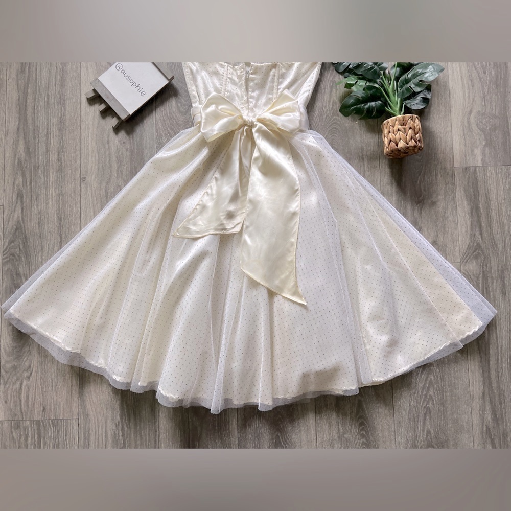 IVORY Vintage 80s Gunne sax sparkly tulle tube dress. Size 9. - Picture 7 of 10